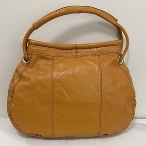 Elegant Tan Leather Handbag